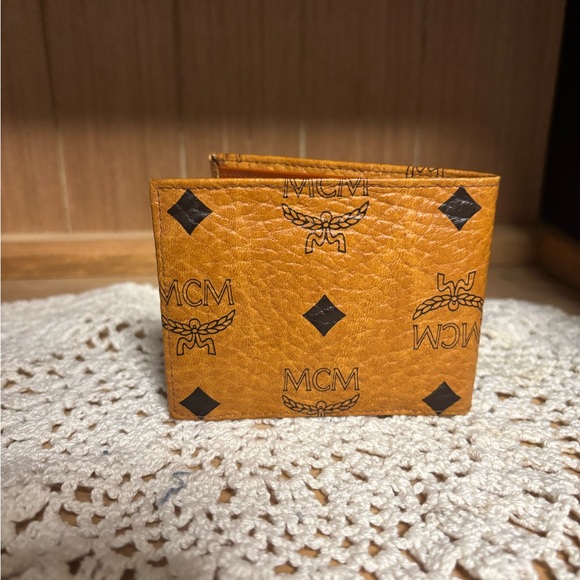 MCM Monogram Bifold Wallet - Picture 3 of 14
